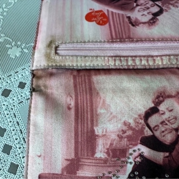 I LOVE LUCY PINK VINTAGE WALLET - Picture 9 of 12